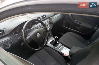 Універсал Volkswagen Passat 2007 в Мені