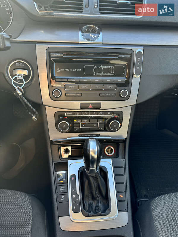 Седан Volkswagen Passat 2011 в Бершаді