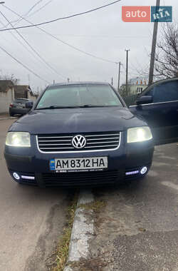 Седан Volkswagen Passat 2001 в Житомирі