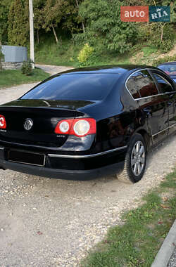 Седан Volkswagen Passat 2006 в 