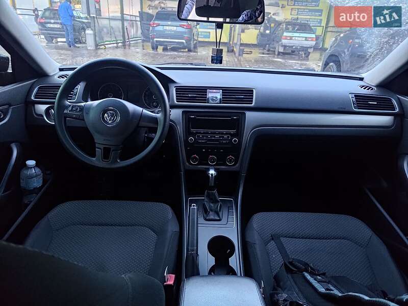 Седан Volkswagen Passat 2013 в Павлограді