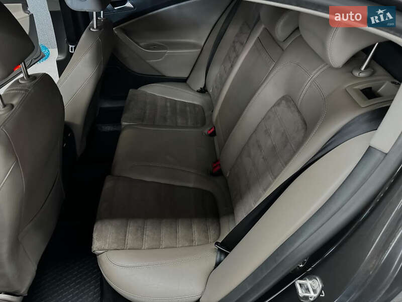 Седан Volkswagen Passat 2008 в Краснограде