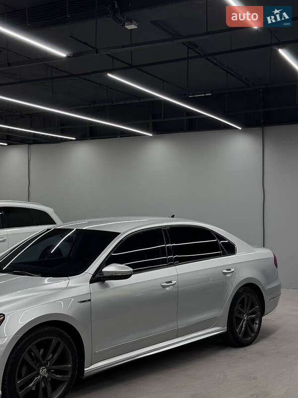 Седан Volkswagen Passat 2016 в Кропивницькому