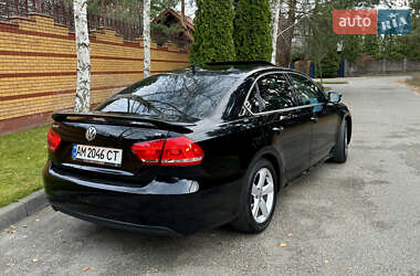 Седан Volkswagen Passat 2013 в Киеве