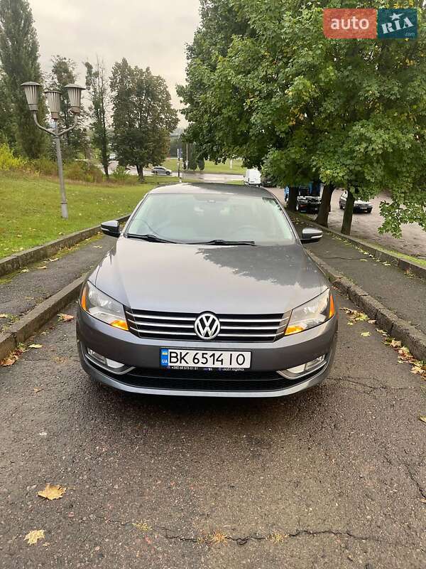 Седан Volkswagen Passat 2015 в 