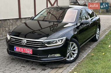 Седан Volkswagen Passat 2016 в Луцке