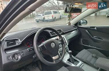 Седан Volkswagen Passat 2005 в Чернівцях