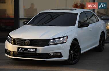 Седан Volkswagen Passat 2017 в Харкові