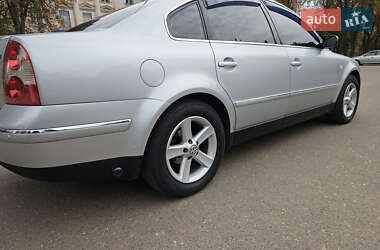 Седан Volkswagen Passat 2002 в Кривом Роге