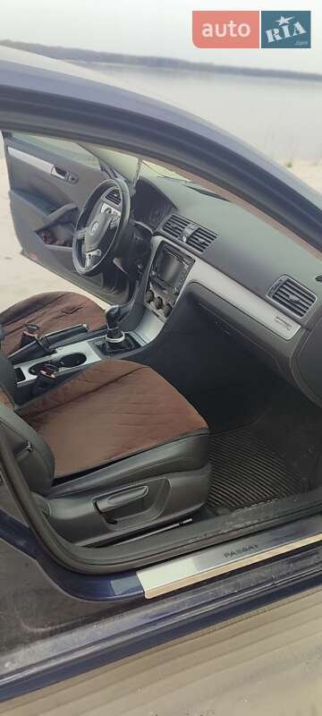 Седан Volkswagen Passat 2013 в Запорожье