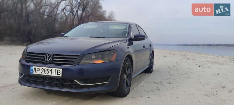 Седан Volkswagen Passat 2013 в Запорожье