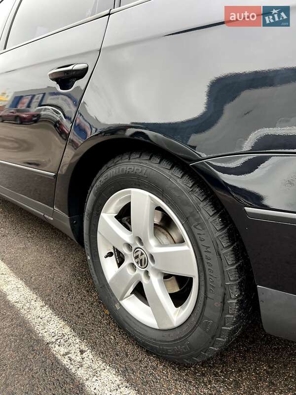 Універсал Volkswagen Passat 2009 в Ковелі