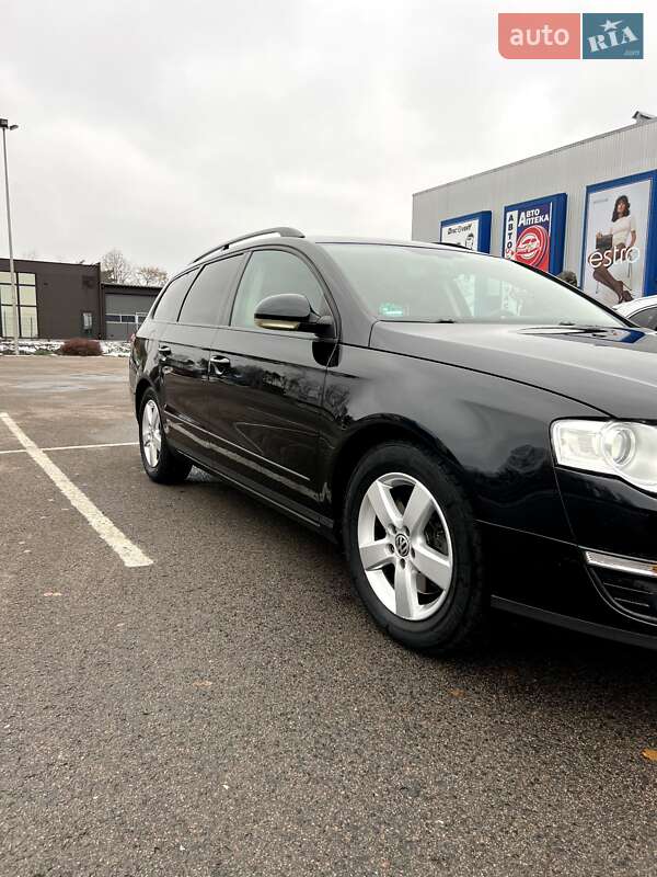 Універсал Volkswagen Passat 2009 в Ковелі