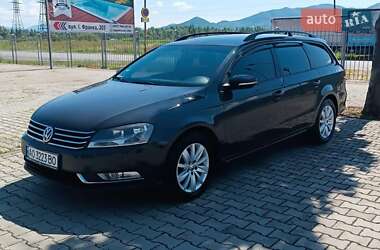 Универсал Volkswagen Passat 2012 в Хусте