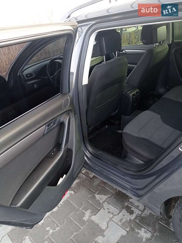 Универсал Volkswagen Passat 2011 в Полтаве