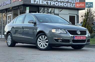 Седан Volkswagen Passat 2006 в Сарнах