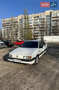 Седан Volkswagen Passat 1991 в Киеве