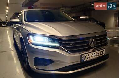 Седан Volkswagen Passat 2020 в Киеве