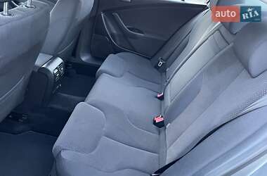 Седан Volkswagen Passat 2006 в Сарнах