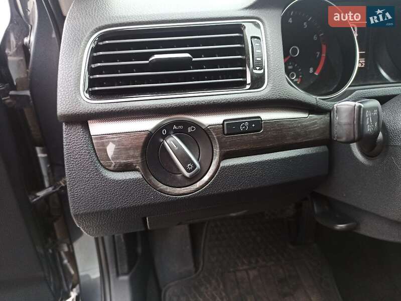Седан Volkswagen Passat 2016 в Згуровке фото 9 Седан Volkswagen Passat 2016 в Згуровке