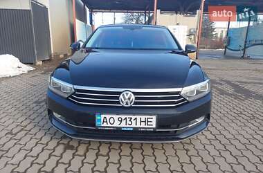 Седан Volkswagen Passat 2016 в Хусте