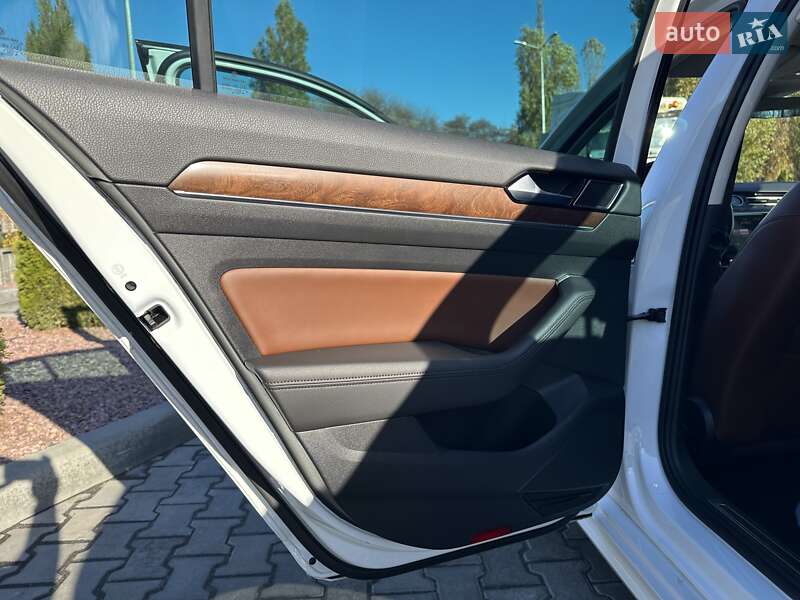 Седан Volkswagen Passat 2018 в Кременчуге