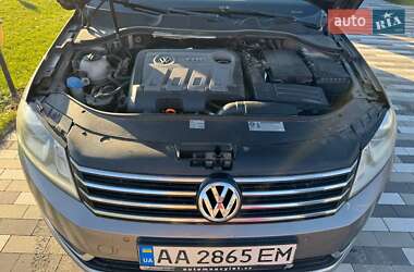 Универсал Volkswagen Passat 2011 в Киеве