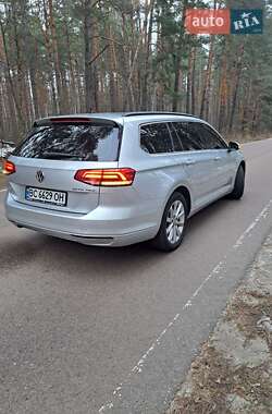 Универсал Volkswagen Passat 2015 в 