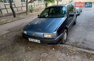 Седан Volkswagen Passat 1992 в Кривом Роге