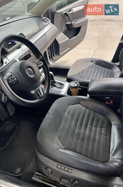 Седан Volkswagen Passat 2012 в 