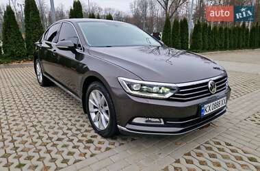 Седан Volkswagen Passat 2017 в Харькове