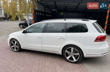 Универсал Volkswagen Passat 2011 в Киеве