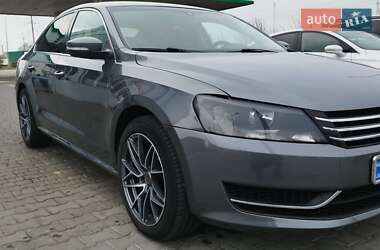 Седан Volkswagen Passat 2012 в Одессе