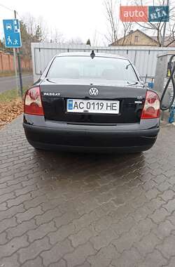 Седан Volkswagen Passat 2001 в Луцьку