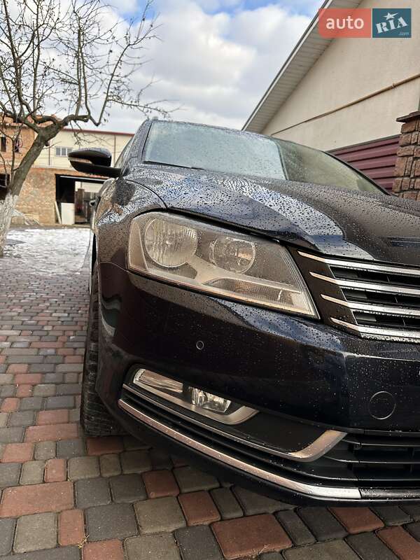Універсал Volkswagen Passat 2012 в Чорткові