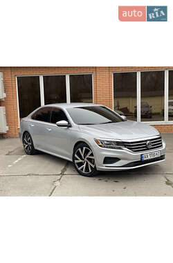 Седан Volkswagen Passat 2020 в Харькове