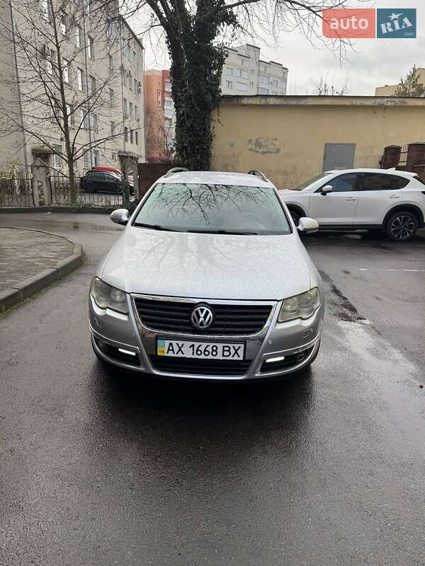 Універсал Volkswagen Passat 2008 в Рівному