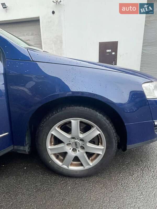 Універсал Volkswagen Passat 2008 в Звягелі