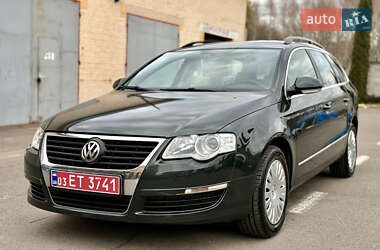 Универсал Volkswagen Passat 2006 в Ровно