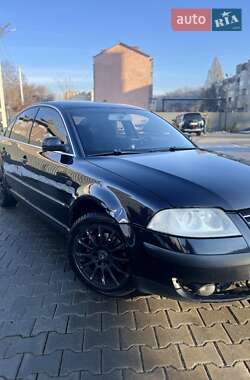 Седан Volkswagen Passat 2002 в Чернівцях