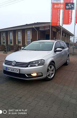 Универсал Volkswagen Passat 2011 в Сумах