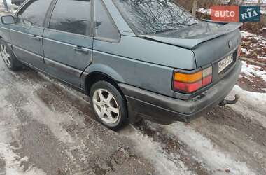 Седан Volkswagen Passat 1989 в Житомире