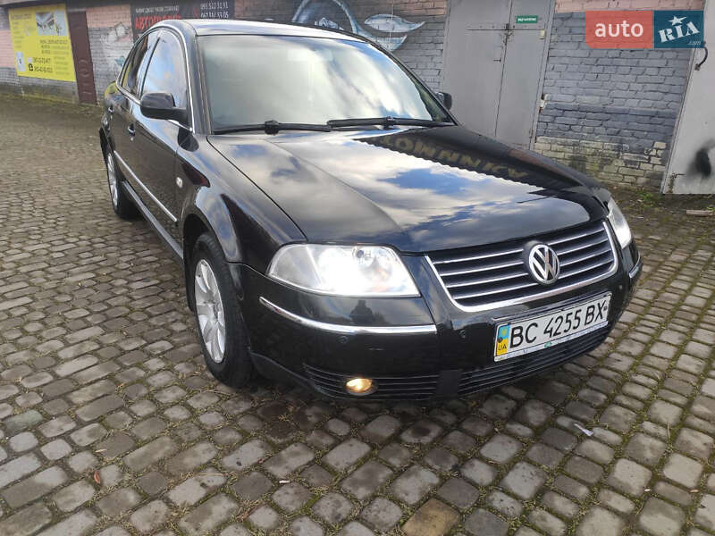 Седан Volkswagen Passat 2003 в Шептицькому