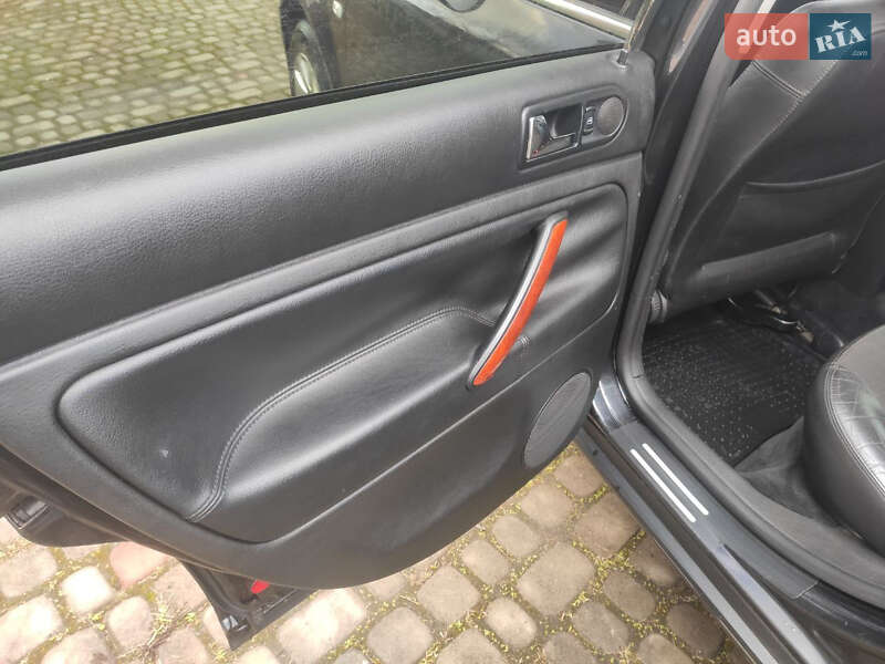 Седан Volkswagen Passat 2003 в Шептицькому