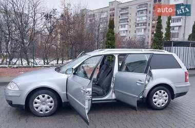 Універсал Volkswagen Passat 2004 в Житомирі