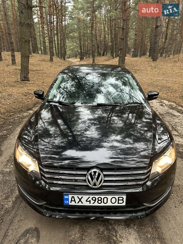 Седан Volkswagen Passat 2013 в Кременчуці