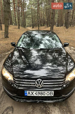 Седан Volkswagen Passat 2013 в Кременчуці