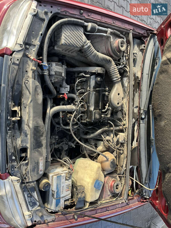 Універсал Volkswagen Passat 1994 в Житомирі