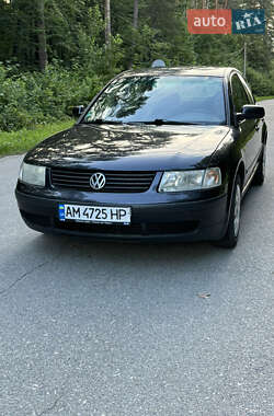 Седан Volkswagen Passat 2000 в Житомирі