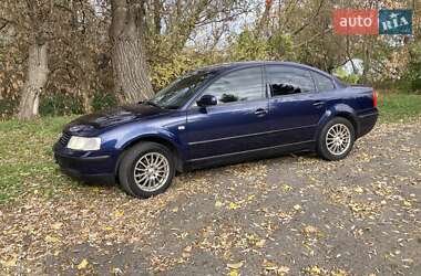 Седан Volkswagen Passat 1998 в Києві